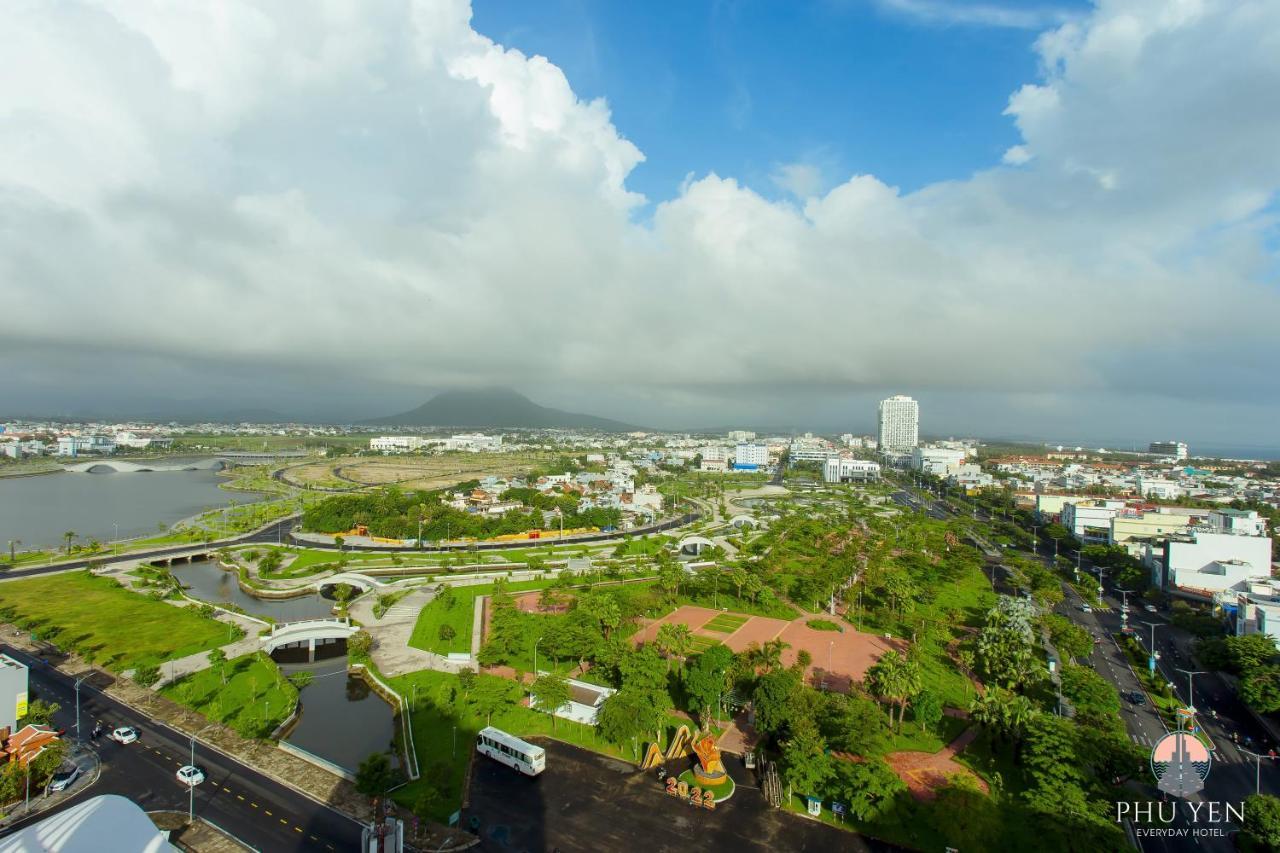 Phú Yên Everyday Hotel Tuy Hoa Exterior foto