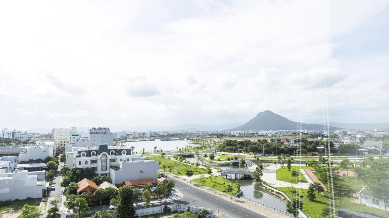 Phú Yên Everyday Hotel Tuy Hoa Exterior foto